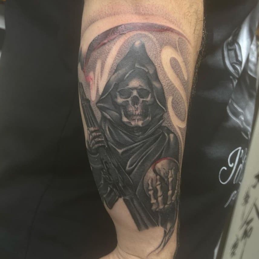 Done by Dee to book appointment DM or email oceanfronttattoo@gmail.com #grimreapertattoo #grimreaper #grimreapers #tattoo  #blackandgreytattoo #losangeles  #venicebeach #hollywood  #venice #tattoos #blackandgrey #santamonica #culvercity