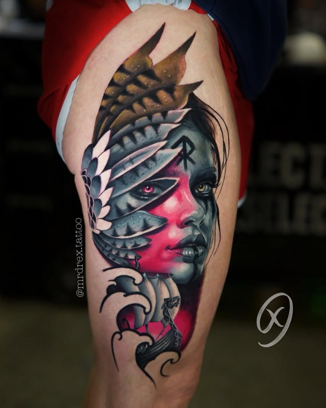 Tattoo I did at the @dallastattoofestival I had a blast doing this piece and I definitely want to do more pieces like this!! Thanks to @lindsaynicohl for always trust in my work! 🙏🏻
.
.
.
.
#dallastattooartist #surrealart #surrealism #surrealismtattoo #femaleface #vikingtattoo #warriortattoo #vikingqueen #femalewarrior