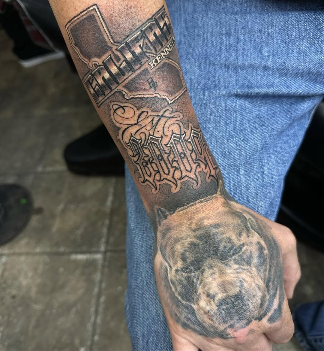 Done by Steelo @steelo.tattoos to book appointment DM here or email oceanfronttattoo@gmail.com #tattoo  #blackandgreytattoo #losangeles  #venicebeach #hollywood  #venice #tattoos #blackandgrey #santamonica #culvercity #pitbulltattoo #la