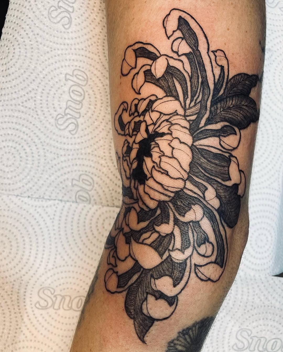 Crisântemo autoral realizado na @marinapirozi ✨✨
Amei demaissss, obrigada por toda confiança, Marina! 🫶
.
.
.
.
.
#crisantemotattoo #florcrisantemo #crisantemo #tattooautoral #tattoorj #tattoorecreio #recreiodosbandeirantes