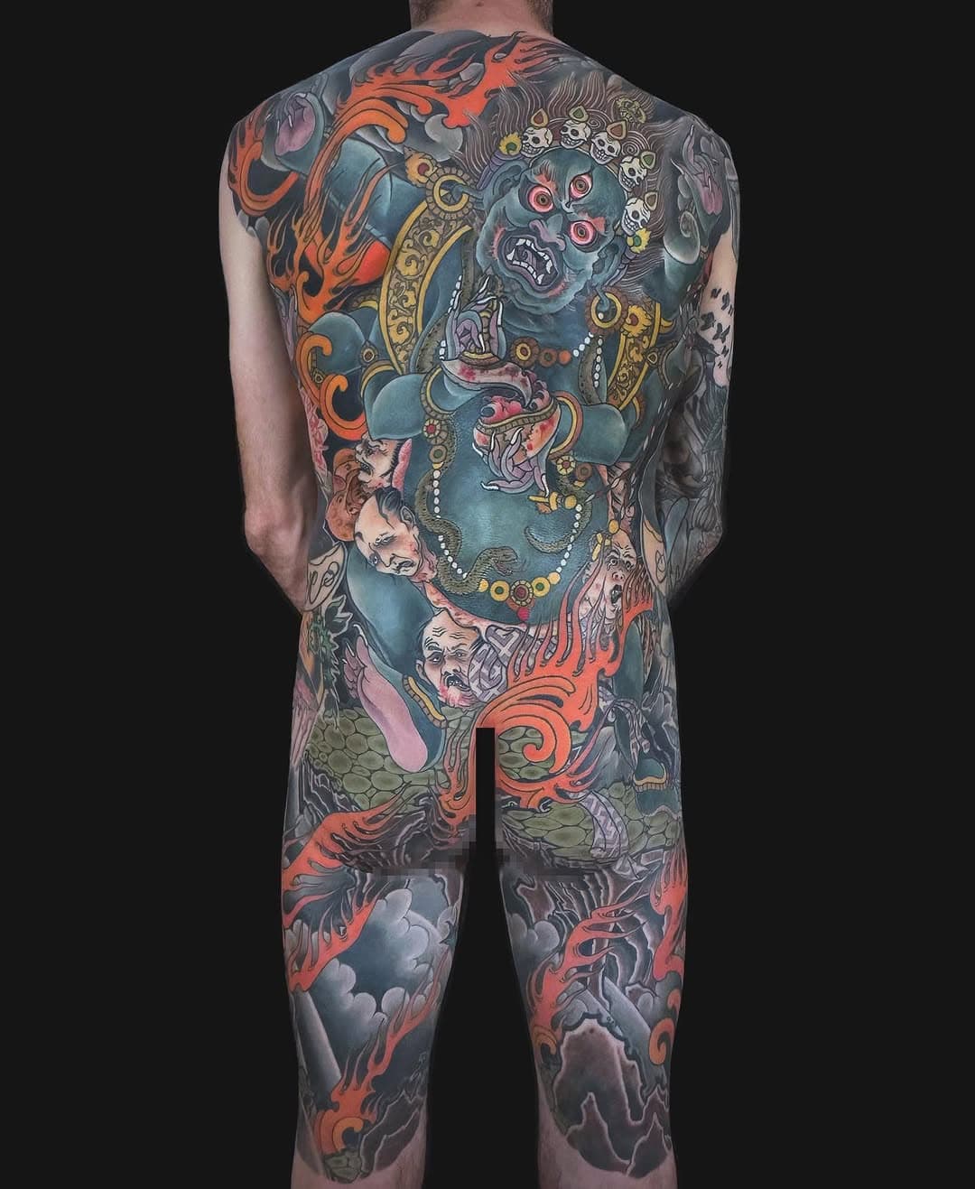 I’m almost a little sad that we’ve finished this back.Cause I had such a good time with this guy…. Thank you sooo much for your commitment, perseverance and all the distance you have made!!! 
.
.
.
#mahakala #mahakalatattoo #japanesetattoo #japanesefullink #wabori #waboritattoo #irezumi #irezumicollective #irezumitattoo #irezumiculture #horimono #horimonotattoo #horiaka #ink #inked #inkedmen #bodysuittattoo #tattoo #tattoos #tattooart #tattooartist #tattooideas #tattoodo #germantattooers #germantattooartist #tattooartmagazine #tattooartmag #tattooist #würzburgtattoo #traditionaltattoo