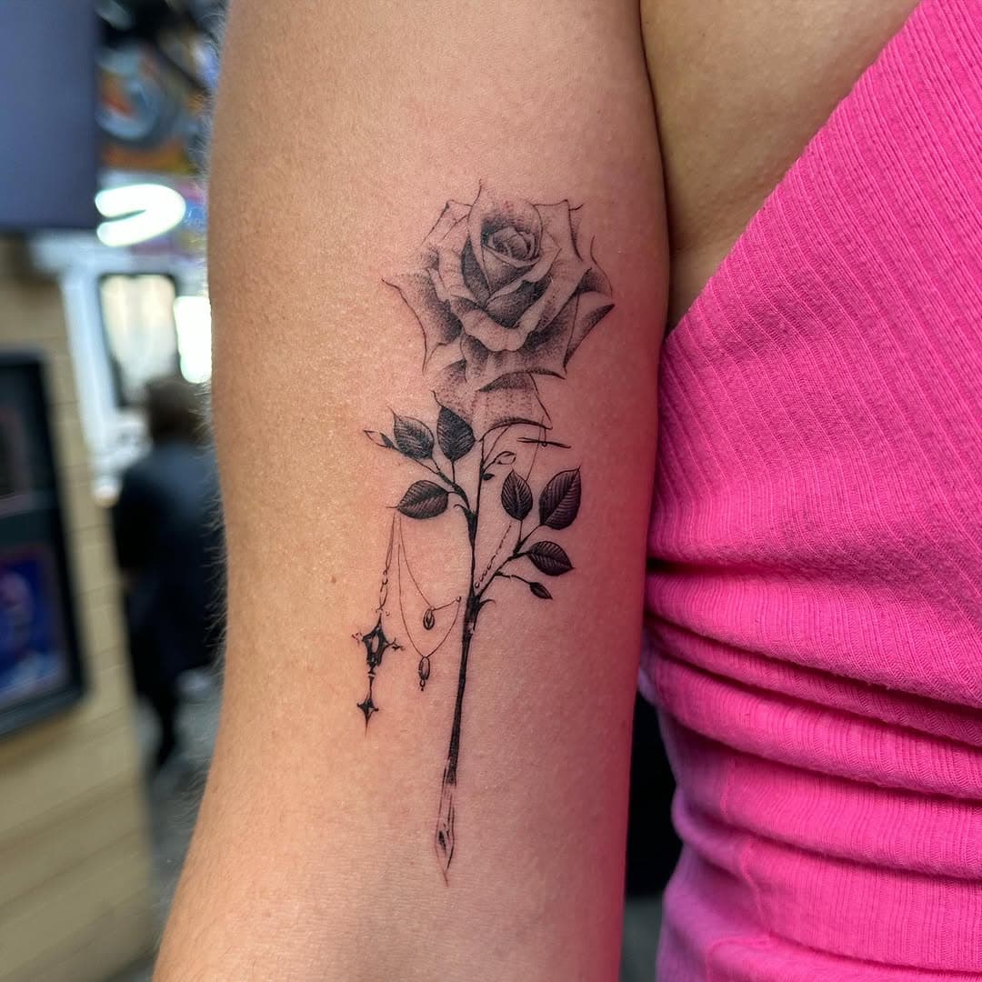Done by Dee to book appointment DM or email oceanfronttattoo@gmail.com #rosetattoo #rosetattoos #rose #tattoo #bng #blackandgreytattoo #losangeles  #venicebeach #hollywood  #venice #tattoos #blackandgrey #santamonica #culvercity