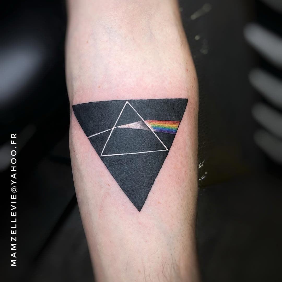 ———
#pinkfloydtattoo #pinkfloyd #ink#inked @mamzellevie