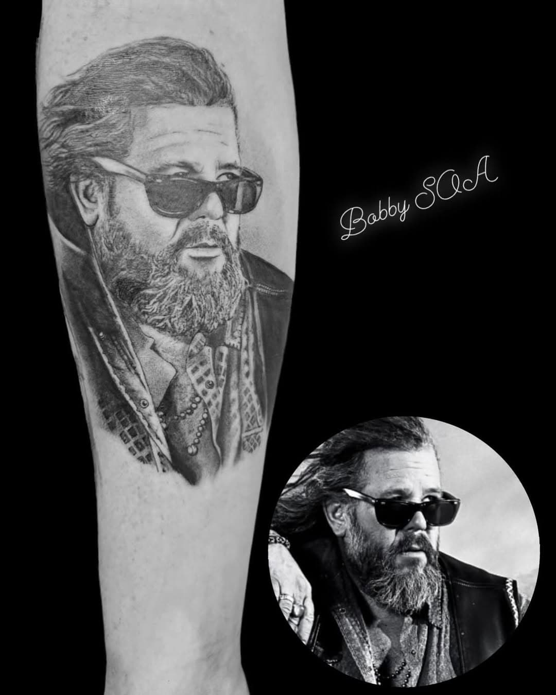 @inkmart666 
@matt_blue_rocco 

Bobby SOA 🙌🏻

#bobbysoa #soa #SOA #sonsofanarchy #sonsofanarchyfans #soafan #biker #portrait #realism #blackngrey #blackngreytattoo #guyswithtattoos #inkmasterspettswood #inkmasterstattoostudio #pettswood #pettswoodtattoo #orpington #orpingtontattoo #bromley #bromleytattoo #blackandgreytattoo #realismartist