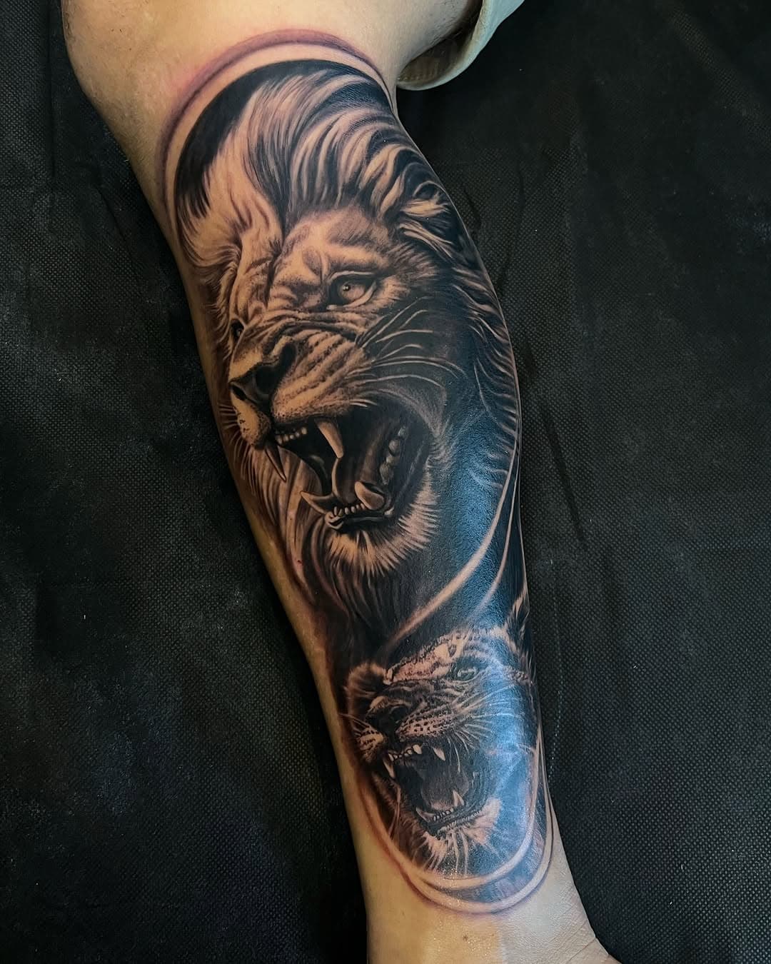 I’ll be seeing this one later today. Stay tuned to see the healed version. Thanks for supporting my work. 
I’m currently booking July and August. 
DM or Text at 818-900-1209
Let’s get it!! 

This cool piece is to represent my clients father son relationship. A little cub always looking up to be like his strong and wise father. 🦁 🐈 

#fathersontattoo #liontattoo #blackandgreyrealism #realismtattoo #prehispanico #resedatattooartist