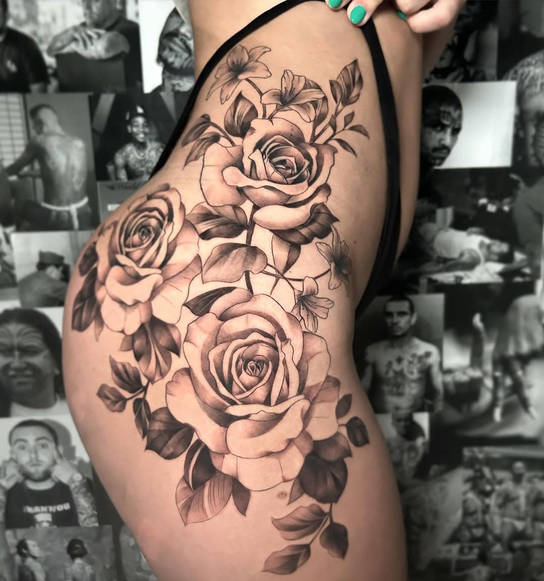 #flowers #tattooflowers #tatoovalencia #rosetattoo #sapaintattoo