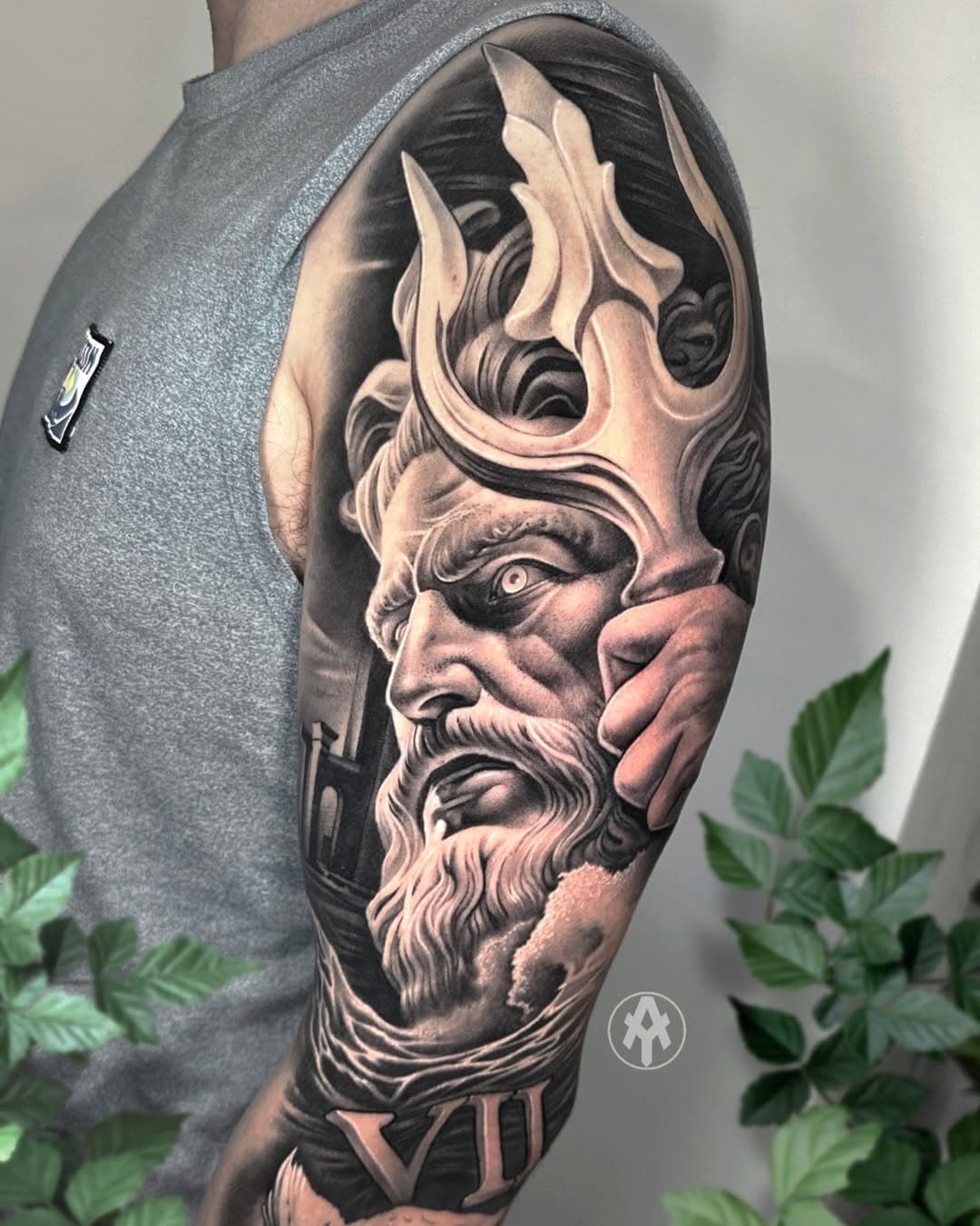 Poseidon🔱🔥
@versuscartridge @aloetattoo @libertaliatattooshop 
#tattoo #tatuaje #ink #inked #blackandgrey #realistic #skinmag #design #like #art #skinart #arte #follow #tattoolovers #tattooartist #tattoolifestyle #tattoolife #tattoos #tattooed #inkmagazine #inkmag #inker #realisticblackandgrey #realistictattoo #realismo #realism #tattooart