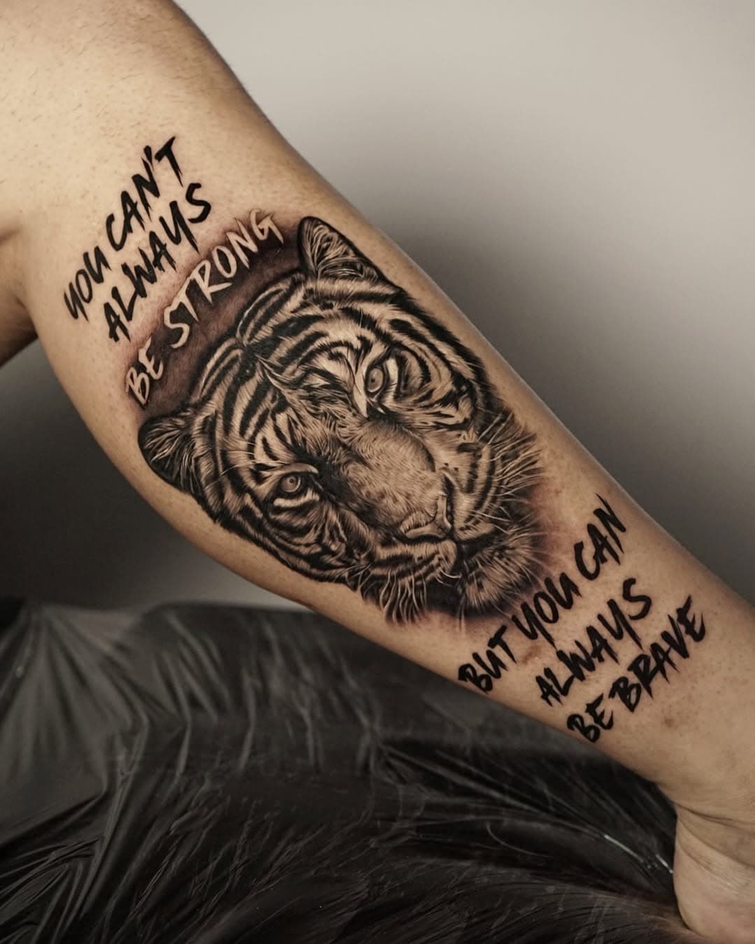 Late post. Tiger is healed.

#tattoo #tatuaje #tattooart #tattooartist #tattooshop #marbellatattoo #marbellatattoostudio #blackandgrey #blackandgreytattoo #tattooed #tattooist #tattoostagram #tattoolife #jcramireztattoo