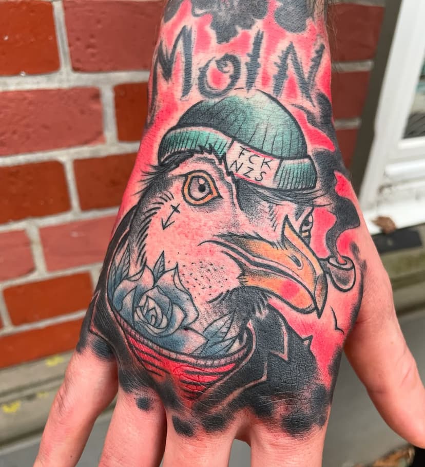 Repost ~ Danke Daniel! #möwe #seagull #seagulltattoo #möwentattoo #gronewoldtattoo #hamburg #altona #ostfriesland #hamburgtattoo #altonatattoo #tattoo #tattoos #ink #ostfrieslandtattoo #nordsee #moin #maritimtattoo #maritim #palmtattoo #handtattoo #punktattoo #punk #punkrock #fcknzs #tattoopunks