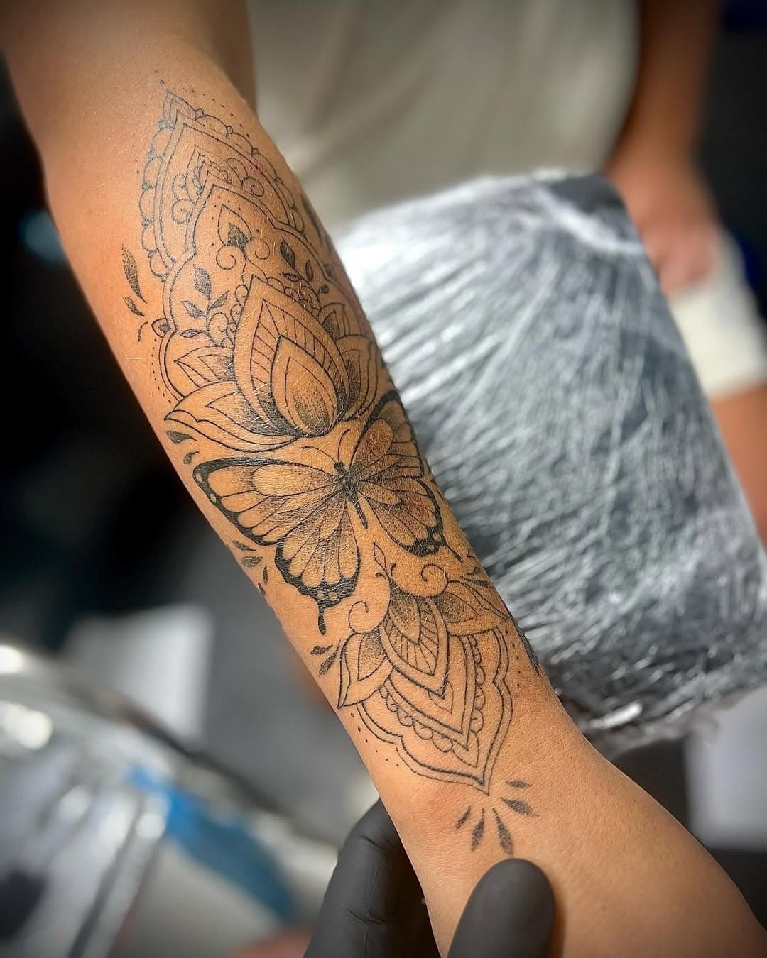 —— Healed forearm design ——
.
.
.
August/September filling up, get in touch 📲
.
.
#tattoo #tatt #tattooed #tattoos #forearmtattoo #newcastletattoo #newcastletattooartist #tattooartistnearme #blackandgreytattoos