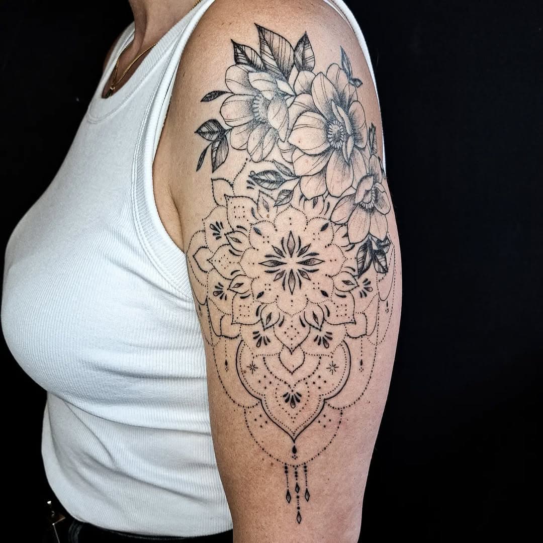 Thnx for the trust 🙏

Artist: Sander Broers 

#justdoit #venray #tattoo #tattoos #tattooartwork #mandala #mandalas #mandalaart #mandalaartist #mandalaartwork #ink #tattoofashion #flowertattoo #tattooideas #tattoostyle #tattoofeminina #tattooofinstagram #tattooshop #tattooflower #tattoodesign #fyp #fy #inkstagram #inkspiration