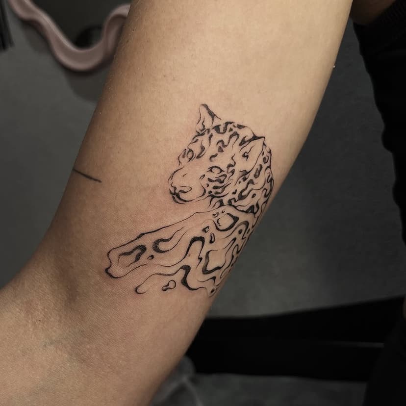 🐆✨ #tattoo #tattoos #tattooist #ink #inked #dotwork #graphictattoo #illustrationtattoo #polandtattoos #bbandyta #tczewtattoo #floraltattoo #flowertattoo #girltattoo #abstracttattoo #abstractart #acidtattoo