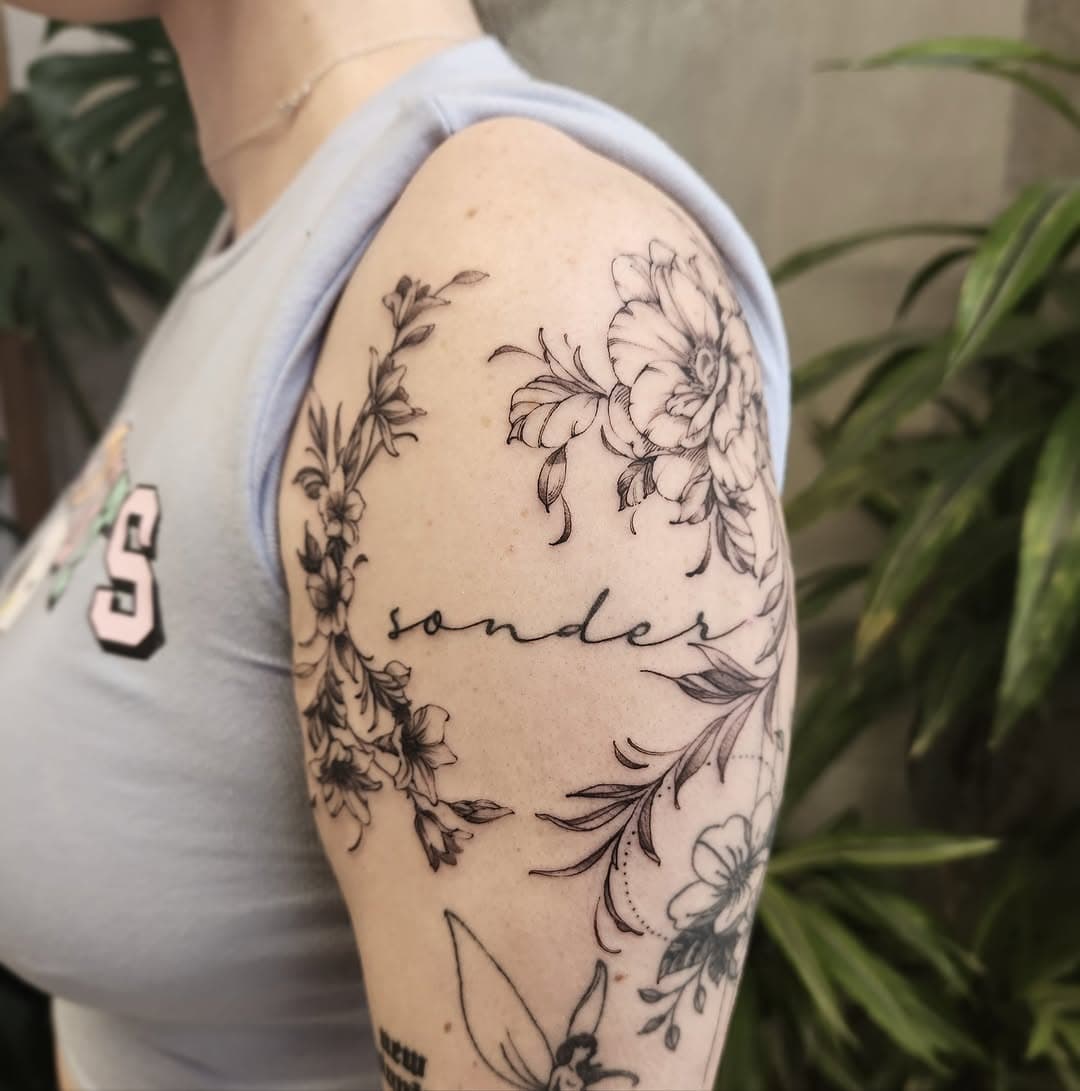 #floralwreath #fineline #tattoo
.
.
.
#tattooed #floraldesign #flowertattoo #finelinetattoo #ink #inked #floraltattoodesign #floraldesigns #fine #beautiful #lineart #fashion #shouldertattoo #pro #tattooideas #girltattoos #art #creative #artist #design #christchurch #newzealand #instaart  #inspiration #personal #work  #customtattoos