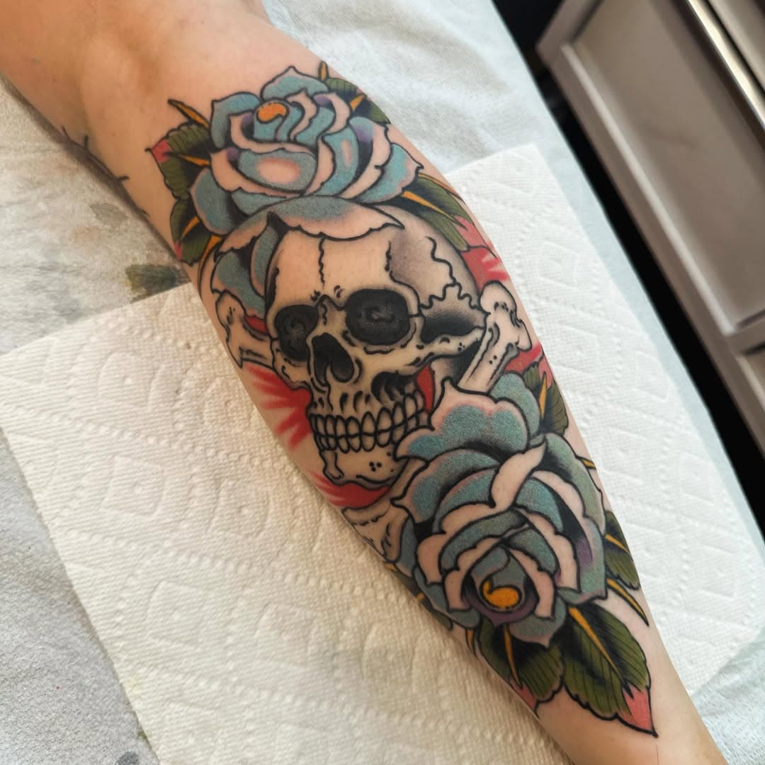 ☠️ 🌹 @forevervalentinetattoo #pathaney #philly #forevervalentinetattoo