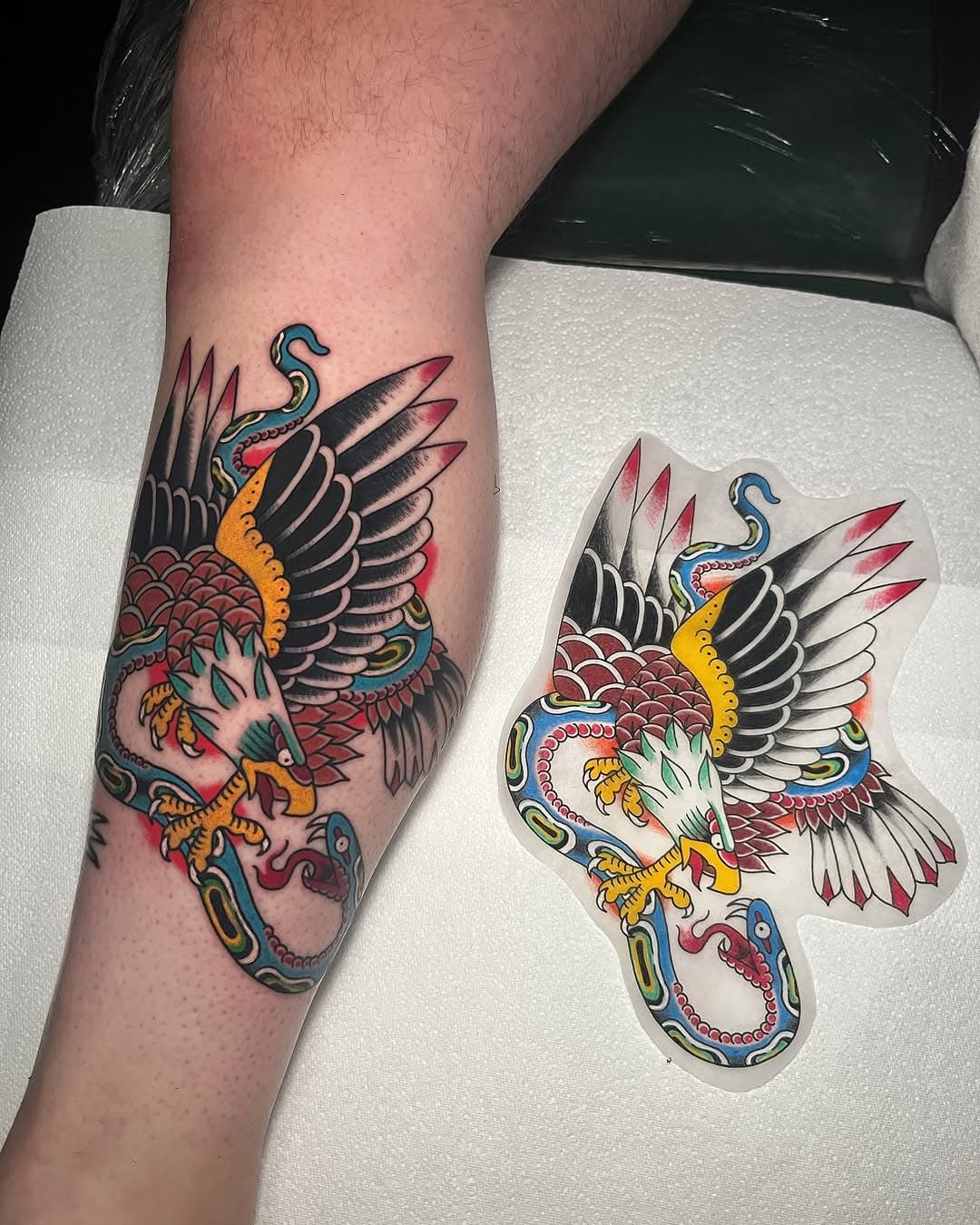 Straight off the wall of ideas for Jordan. And he took the drawing home too. Thanks dude! Plus my favourite song I found this week! Scroll for more pics #classictattoos #boldwillhold #traditionaltattoos #traditionaltattoo #traditionalartist #whipshaded #brightandbold #tradtattos #derbytattoo #derbytattoos #derbyshire #derbyshiredales #blackclaw #blackclawneedle #blackclawneedles #oldlines #bright_and_bold #realtraditional  #traditionalflash #tattoo #besttradtattoos