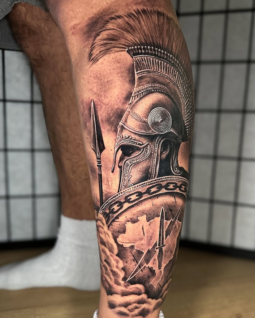 ⚔️
.
.
.
.
.
.
#blackandgreytattoo #blackandgrey #spartantattoo #spartan #warrior #warriortattoo