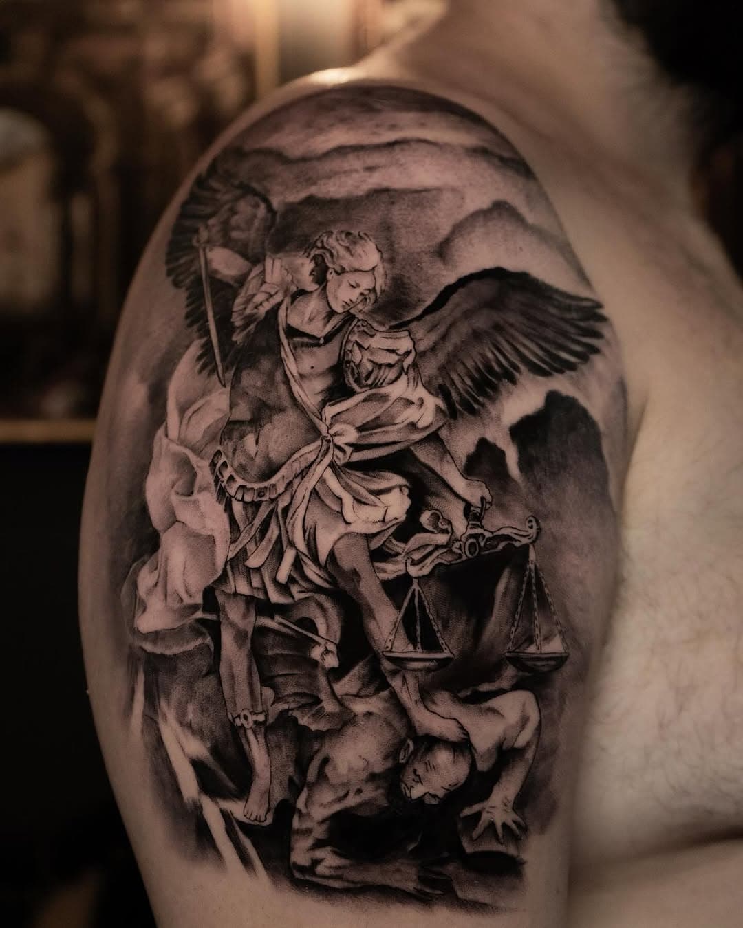 𝑺𝒕. 𝑴𝒊𝒄𝒉𝒂𝒆𝒍 𝑨𝒓𝒄𝒉𝒂𝒏𝒈𝒆𝒍 🤯
6 hours in a row.
Thanks for trust Fra 🪨

#tattoo #tattoos #tattooer #tattoolife #stmichaeltattoo #roma #romatattoo #realisticink #italiantattooartist #blackwork