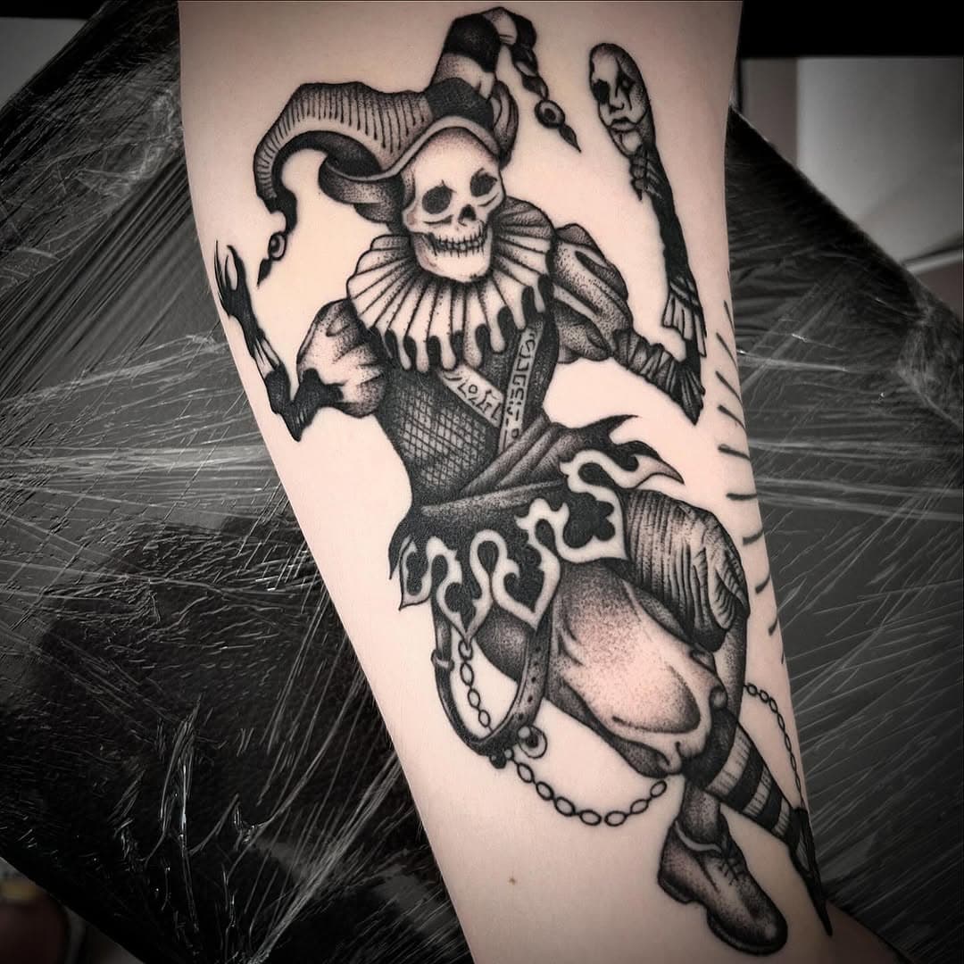 Jester 💀
#jester #jestertattoo #joker #jokertattoo #blacktattoo #blackwork #blackworkers #inked #tradtattoos #radtattoos #inkfactorybergamo #bergamo #bergamotattoo #bergamotattooers #ttism #blkttt #achilledemaria