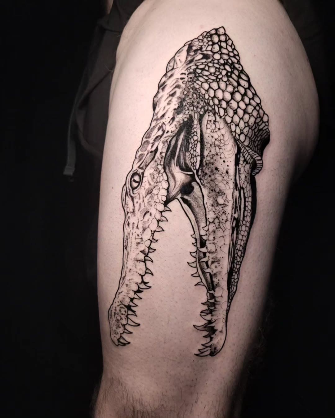 🐊
.
.
.
.
.
.
.
.
.
.
.
.
.
.
.
.
#crocodile #crocodiletattoo #croco #blackwork #blacktattoo #blackworkers #tattooart #crocodiletattoos #tattooartistmagazine #legtattoo #nantes #blacktattooart #tattoolife #tatouagenantes #tattooworkers #blacktattoomag #lachapellesurerdre #tattooistartmagazine #tattooist #tatouage #tattoonantes #iblackwork #engraving  #nantestattoo  #igtattoo