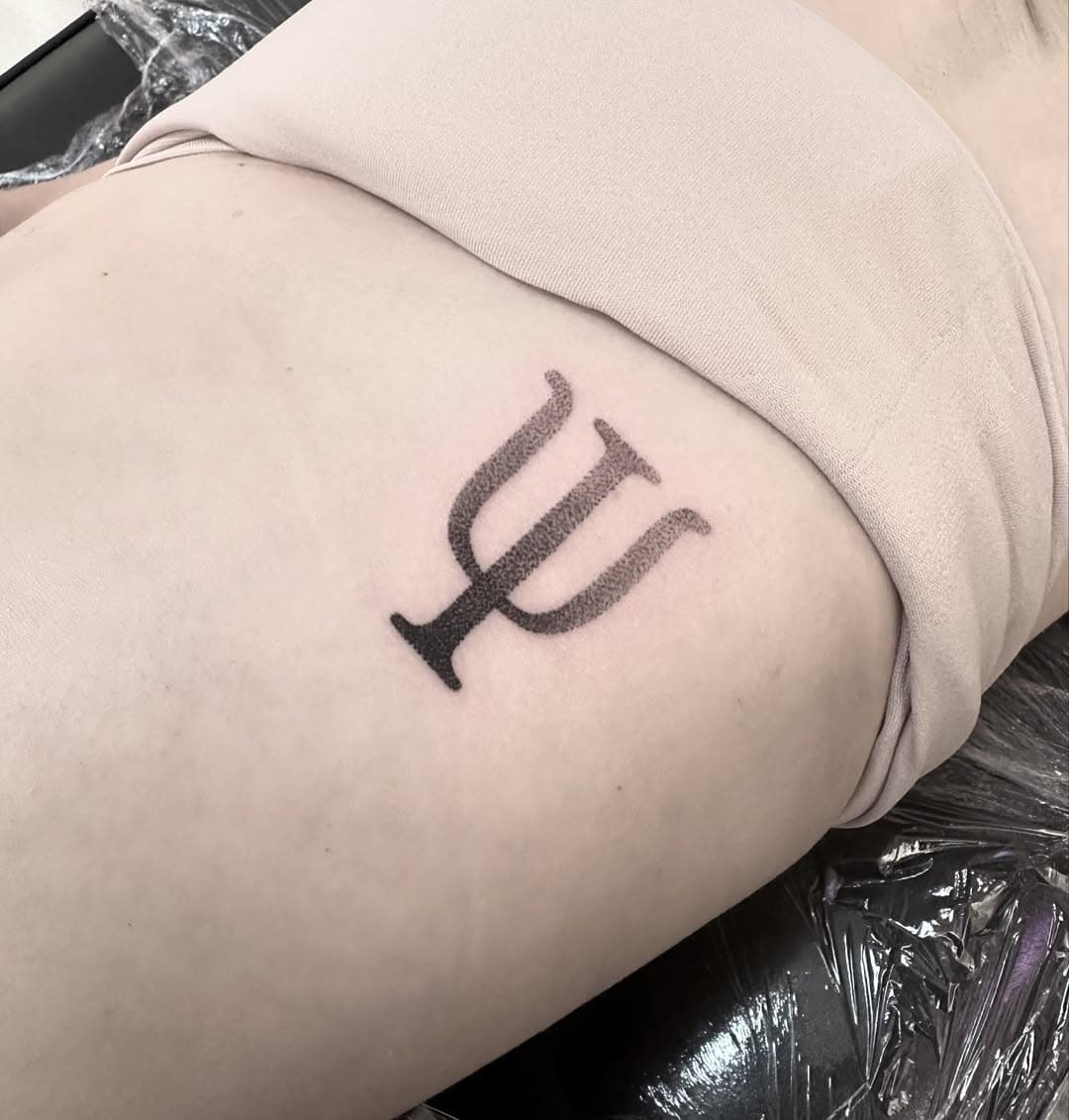 Thank you again Nikoletta! 😊
.
.
.
.
.
#symbol #tattoo #tattoos #tattooed #tattooing #tattooart #art #ink #inkedgirls #girlswithtattoos #tattooedgirl #psychology #bodyart #dotwork #tattoodesign #design #tattooidea #ideas #beautiful #amsterdam #rotterdam #gouda #utrecht #thenetherlands #veronikatattooart