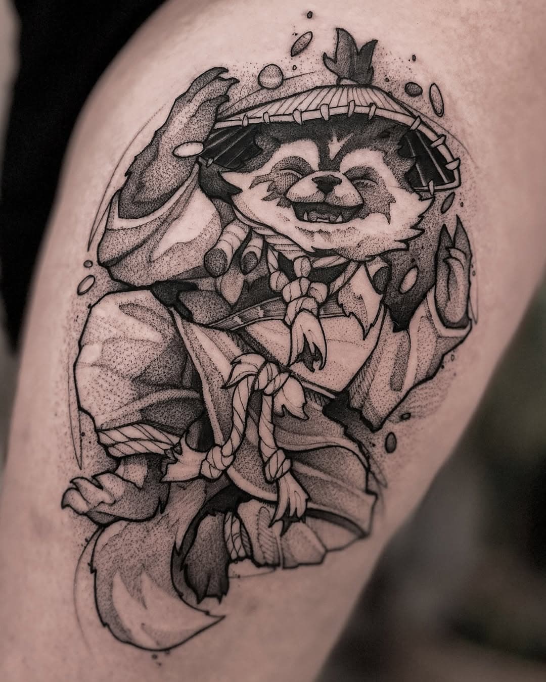 Tanuki. Taki szop z Japonii. #tanukitattoo #raccoontattoo #animaltattoo #sketchtattoo #mangatattoo #animetattoo