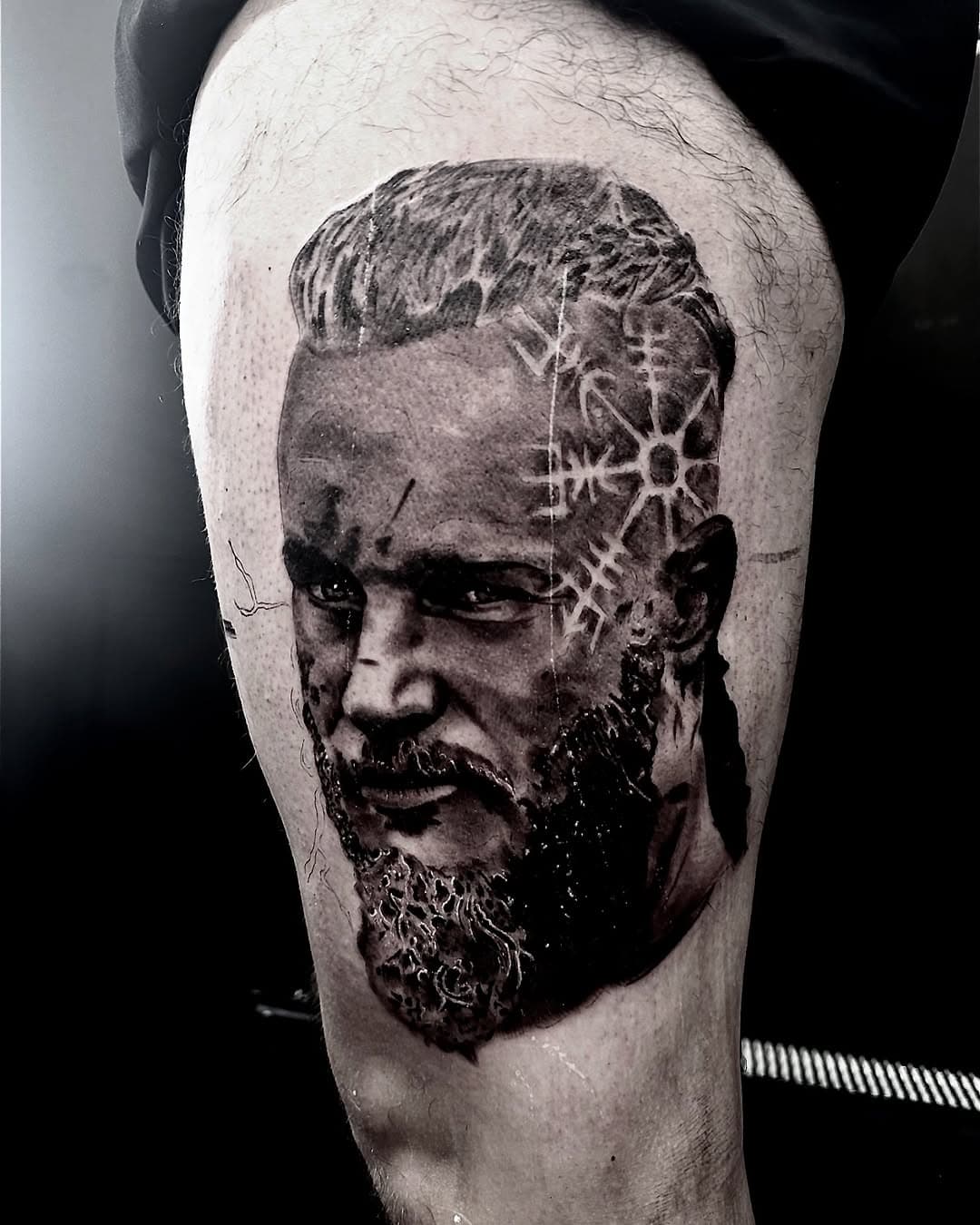 Such an awesome portrait of #vikings #ragnar done by our resident artist @b.art.tattoo 🔥🔥🔥 If you’d like to book in or have any other enquiries simply drop us dm 📩 thank you guys for your support! Much love! 🖤 #tattoo #tattoos #tattooart #tattooartist #realism #realismtattoo #realistictattoo #realismportrait #portrait #portraittattoo #blackandgrey #blackandgreytattoo #ink #inked #inkordie #inkedup #bradford #leeds #bradfordtattoo #leedstattoo #uktattoo