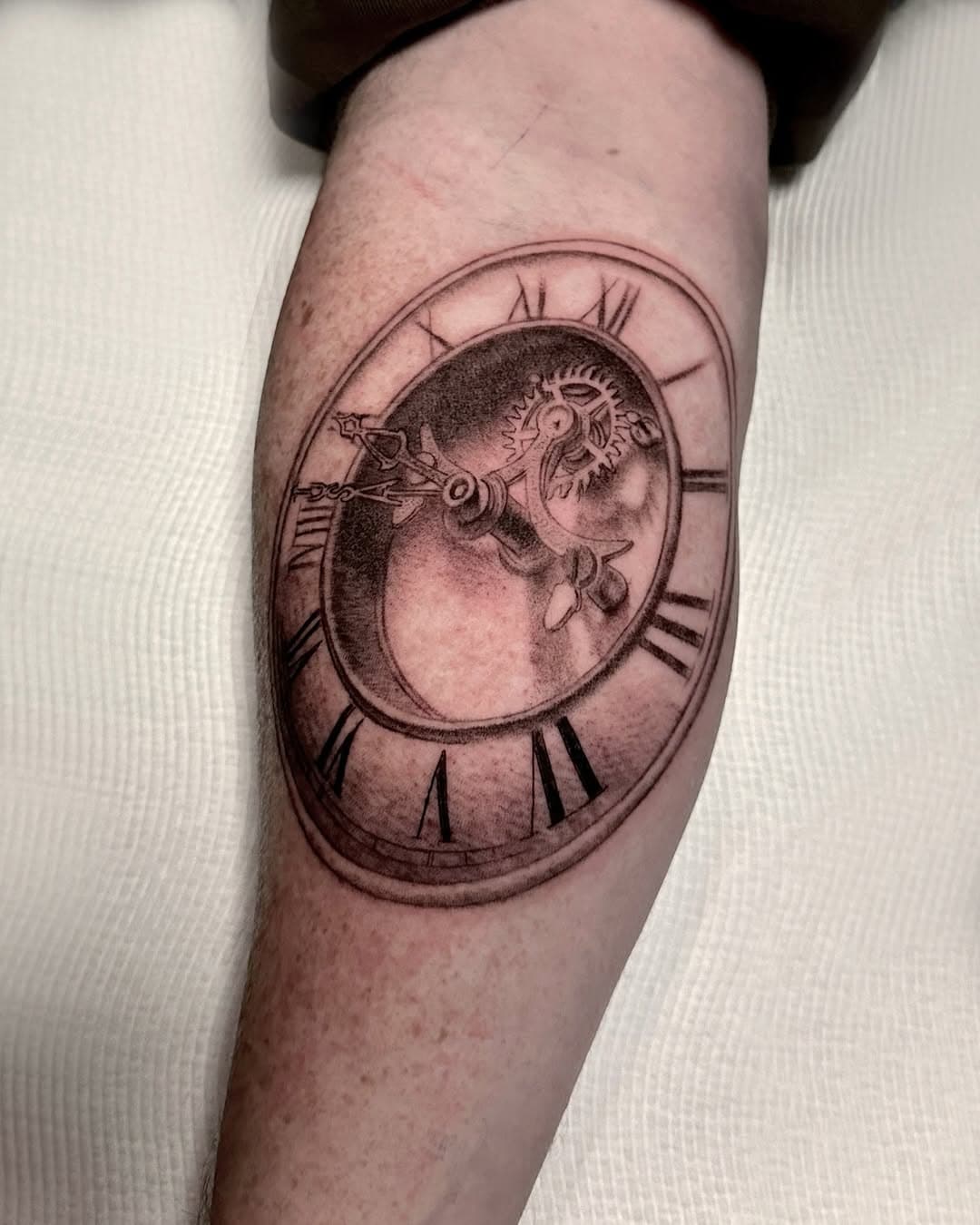 Time to remember our cherished moments, time that shaped our past, and time dedicated to our growth and transformation. Embrace every second, for each one holds the promise of a new beginning. #tattooartist #tattooart #tattoos #tattooed #inked #ink #tattooist #tattoodesign #blackwork #tattooflash #melbournetattoo #tattoo #melbourne #melbournetattooist #melbournetattooartist #finelinetattoo  #blackandgreytattoo #melbourneart #Japanesetatto #art #blacktattoo #melbournetattoos #blackworktattoo #dotworktattoo #tttism #melbourneartist  #tattooideas #fineline #tattoolife #clocktattoo