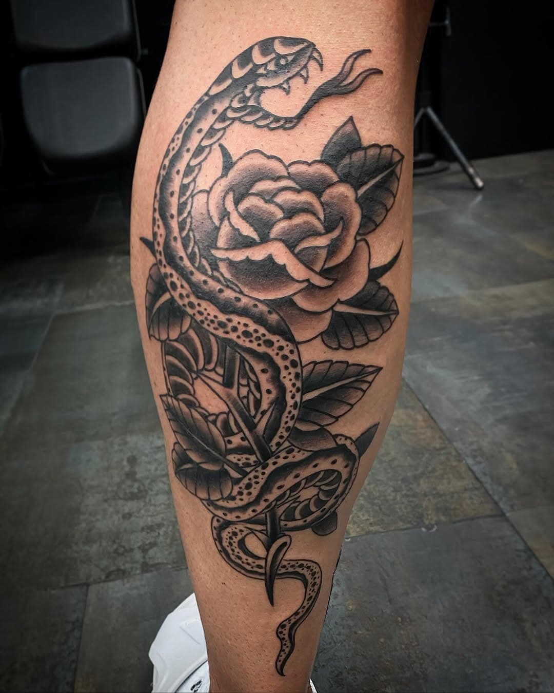 #snake and #rose for Nik @miamiinklovehate DM me for your next tattoo #traditional #tattoo @thesolidink @hatchback_irons  #miami