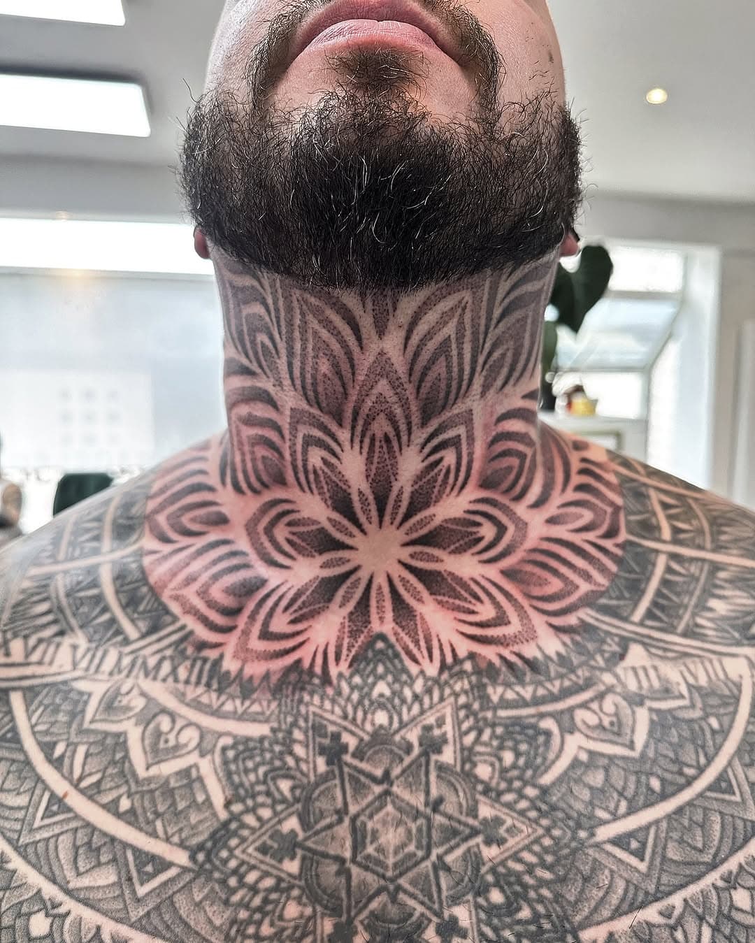 ✖️GEOMETRIC NECK TATTOO✖️
-
Today I created this badass mandala on a customer who has been waiting years to finally get it done.. we did it.. and BANG!! Here it is🔥
-
-
At @0711nadelspiel 
-
For booking an appointment with me?

Bookings in Denmark↙️
Www.ironinktattoo.dk
Or 
Bookings in Germany:↙️
INSTAGRAM: 0711nadelspiel 
-
-
#geometric #geometrictattoo #geometricart #geometrip #freehandtattoo #geometrictattoos #mandalatattoo #mandalaart #mandalaartist #mandalatattoos #dotworktattoo #dotworktattoos #inkedup #ink #inked #tattoo #tattoos #tatt #dynamicblack #inkspiringtattoos #tattoosofinstagram #animadetattoo #danishtattoos #blackworktattoos #blackwork #danishart #danishtattoo #geometricblackwork