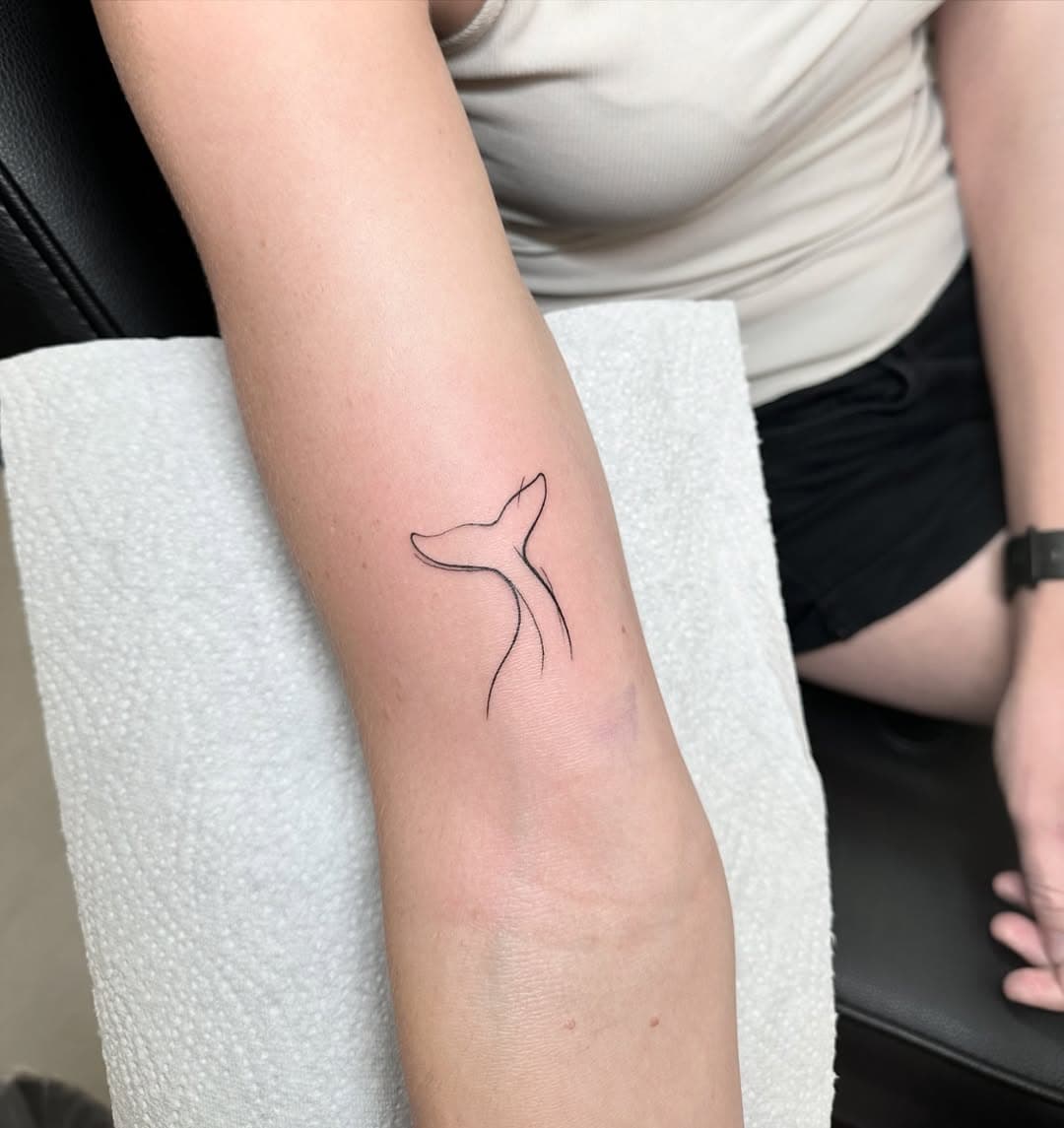 Whale tail from yesterday. Thank you Charlotte! 😊✨
Done at @utcatattoos.
.
.
.
.
.
#tattoo #tattoos #smalltattoo #ink #inked #inkedgirls #girlswithtattoos #tattooedgirl #tattooart #art #tattooideas #tattoodesign #fineline #finelinetattoo #whale #whaletail #whaletattoo #line #lineart #utrecht #gouda #rotterdam #netherlands #bodyart