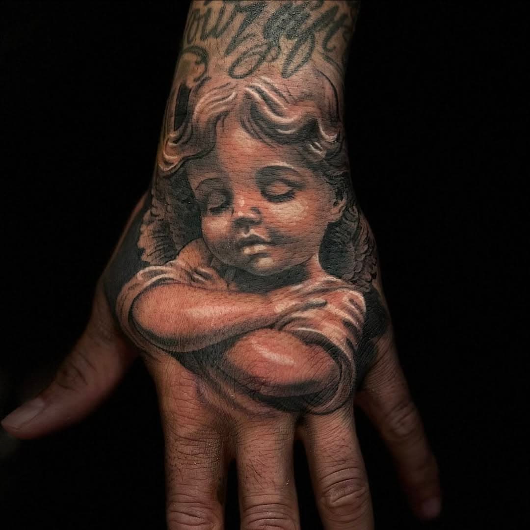 Dope hand piece on the homie @natevons