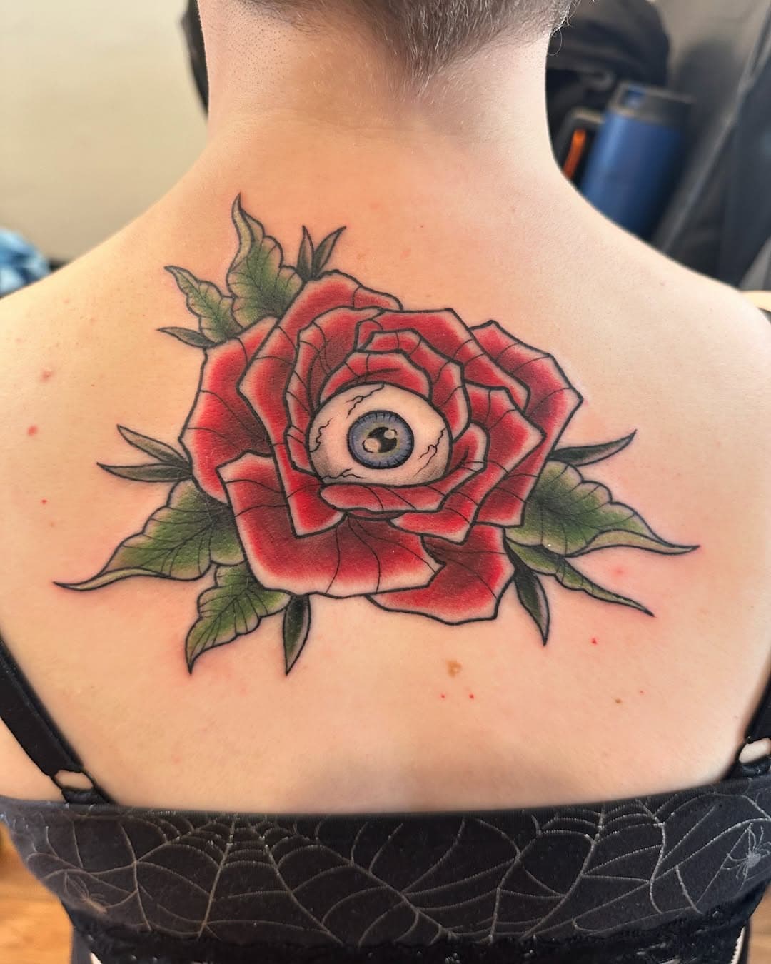 Here is one of my most favorite things to tattoo! Who doesn’t love a giant colorful eyeball rose tattoo? 👁️🌹

#tattoo #rosetattoo #colortattoo #eyeballtattoo #vegantattoo #backtattoo #tattooinspo #losangeles #atwatervillage