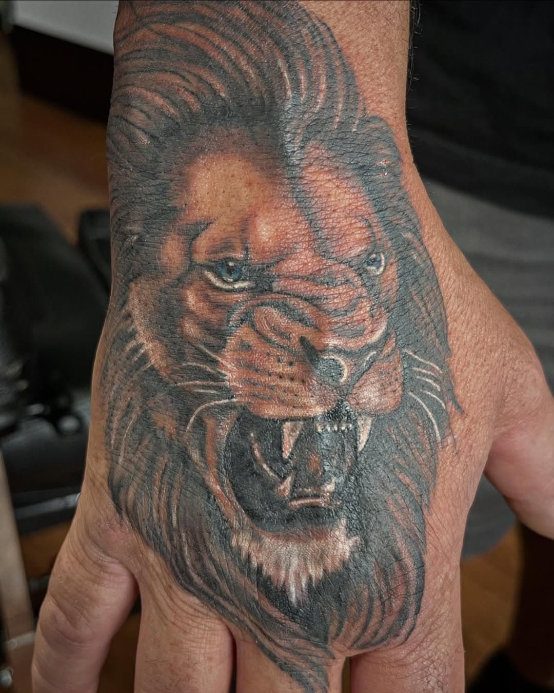 Lion @lemnahchris . Two sessions..sitting like a champ.
Thank you