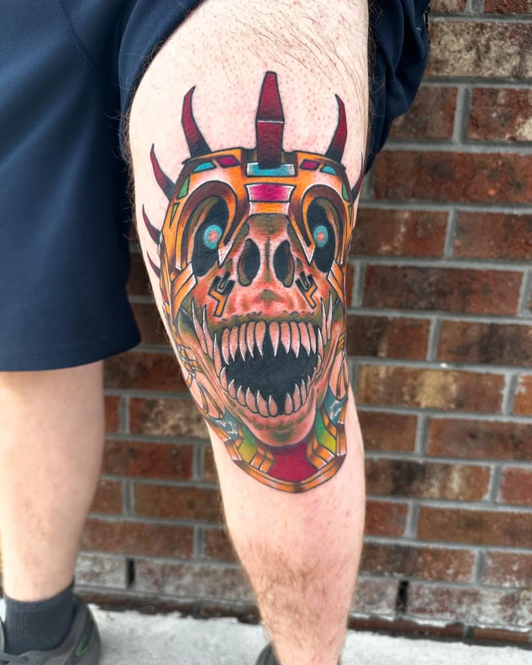 Sweet knee slapper from last week. Some fresh some healed. @honorandglorytattoonc #colortattoo #kneetattoo #trexskulltattoo #jacksonvillenctattooers