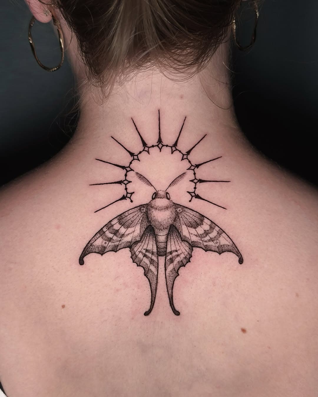 Some say moths are drawn to light because they are connected to the afterlife, others say it’s simply because they’re not the ones paying the bills. 

#tattoo #mothtattoo #darkartists #amsterdamtattoo #tattooamsterdam #ink #dotwork #dotworktattoo