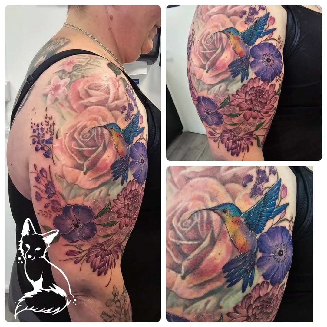 Beautiful soft Watercolour sleeve I'm working on, some healed..some fresh, theres a cover up in here too, love how looks on my client 😍 

#watercolourtattoo #watercolourtattooartist #colourfulink #colourtattooforwomen #hummingbirdtattoo #watercolourfloraltattoo #customtattoo #yatetattooist #bristoltattooartist #bristolwatercolourtattooist #foxyinktattoostudio #foxyink