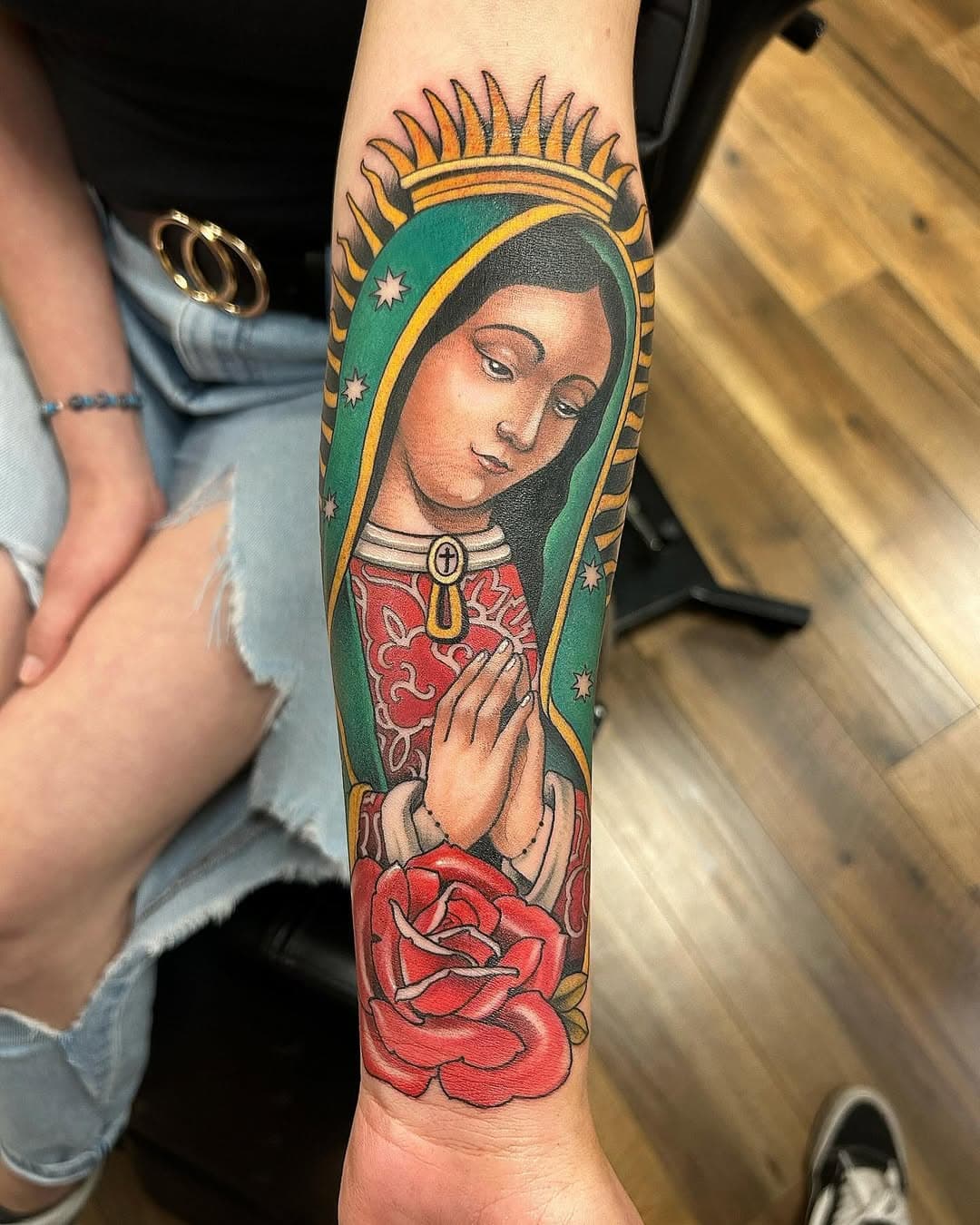 La morenita de México! 

#neotraditional #neotraditionaltattoo #virgendeguadalupe #lavirgendeguadalupe #chicago #traditionaltattoo #fullcolortattoo #neotrdicionaltattoo #neotraditionaltattooers  #neotradicionalmexicano