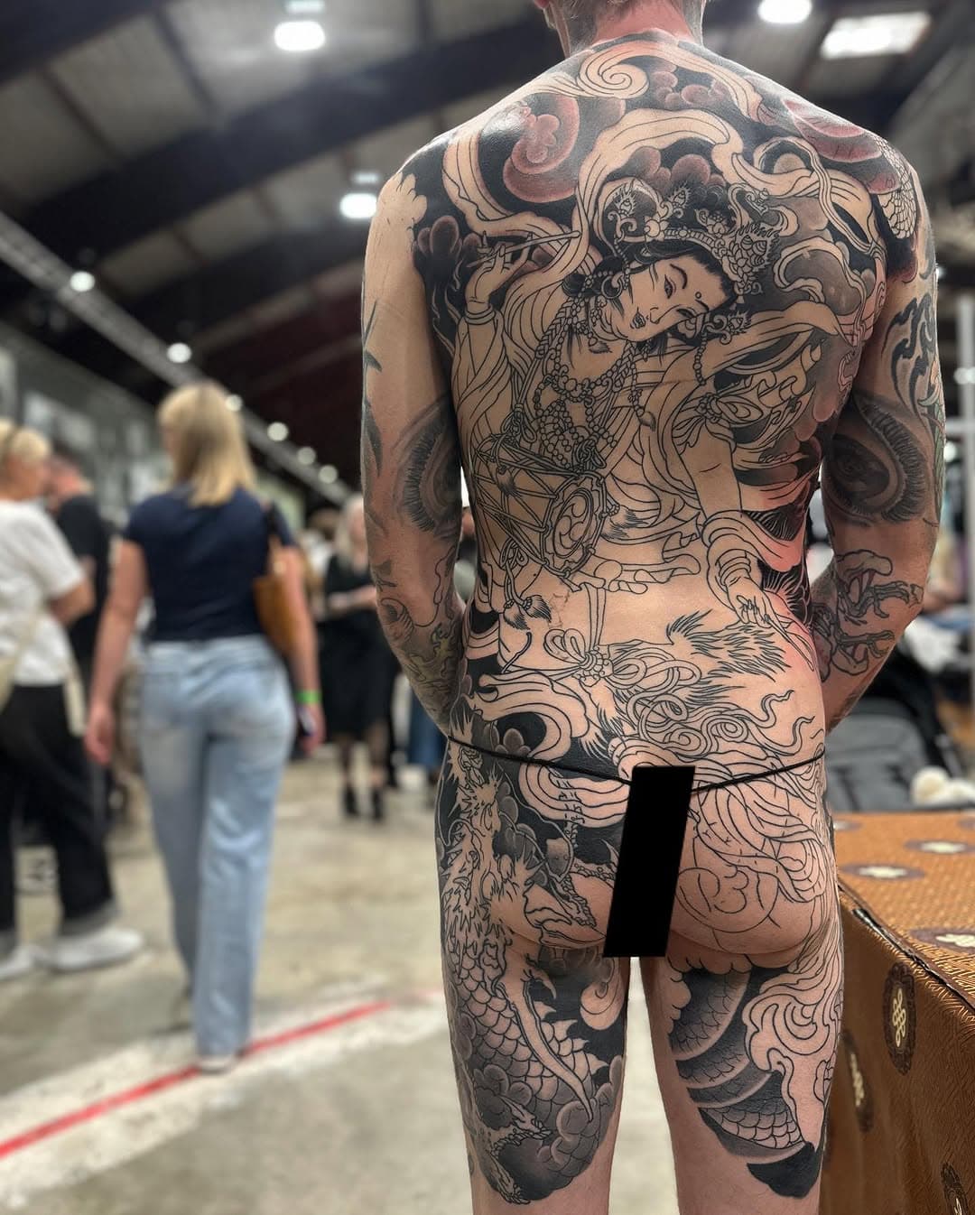 I‘m so honored and grateful to have been able to participate at the @kaiserstadt_tattoo_expo_aachen again!! What a inspiring Weekend !! 🤯🤯Thank you @andreas_coenen for bringing us all together to celebrate tattooing. That we all love that much!!
.
.
.
#tattoo #tattooart #tattooartist #inkcultr #inkculture #tattooconvention #kaiserstadt_tattoo_expo_aachen #horiaka #poisonheart #germantattooers #traditionaltattoo #shareknowledge #whatablast
