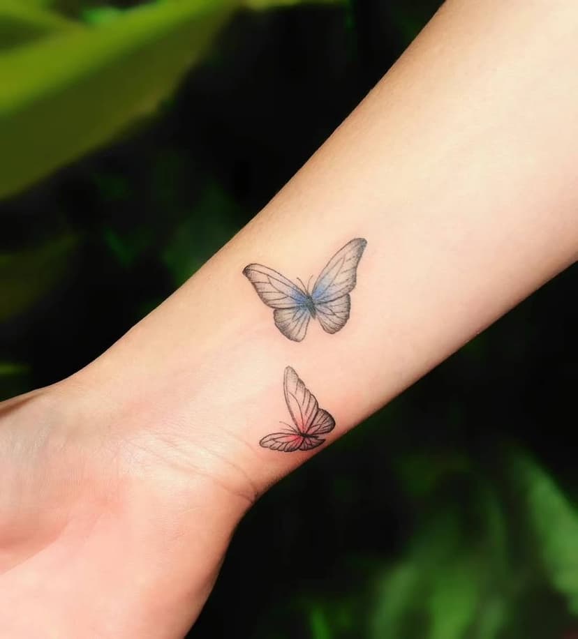 🫰🏻
Done at➕ @the.wolves.den 
。
。
。
#tattooed #ink #inktattoos #tattoolover #thightattoo #butterfly #butterflytattoo #colortattoo #fineline #finelinetattoo #melbourne #melbournetattoo