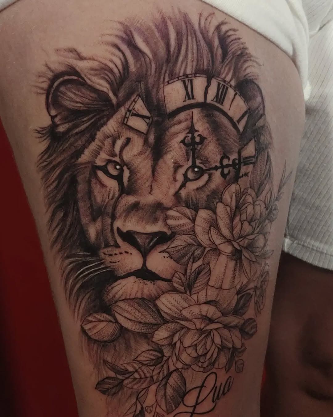 Done at @inkstorymoreuil #liontattoo #lion 🦁