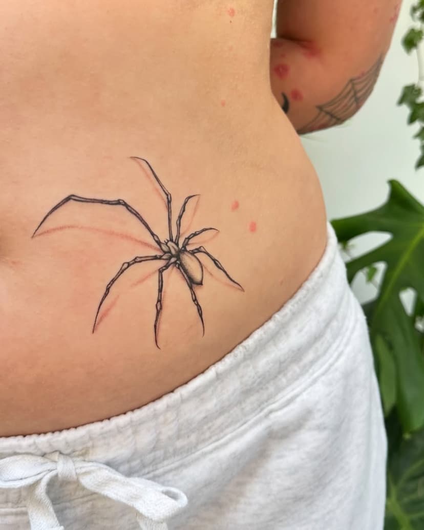 Impromptu spider for my gorgeous niece 🕷️