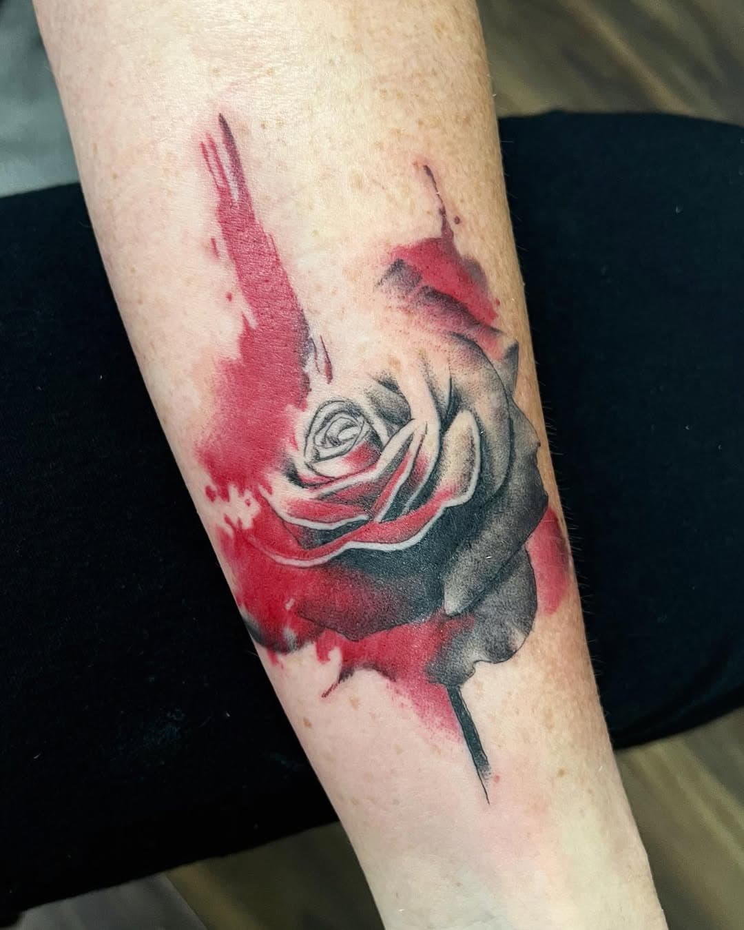 Abstract rose on inner forearm. 
.
.
.
.
.
#rise #rises #rosetattoo #rosetattoos #abstract #abstracttatfoo #watercolour #watercolourtattoo #forearmtattoo #bathtattoo