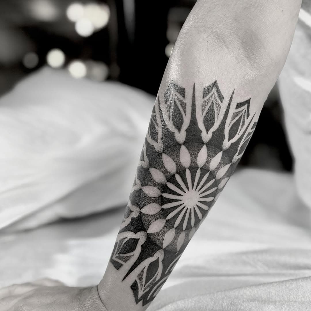 Geometric Mandala tattoo done at @speakeasytat in Chicago with @kurosumitattooink , #mandalachicago #sacredgeometrytattoo #dotworktattoo