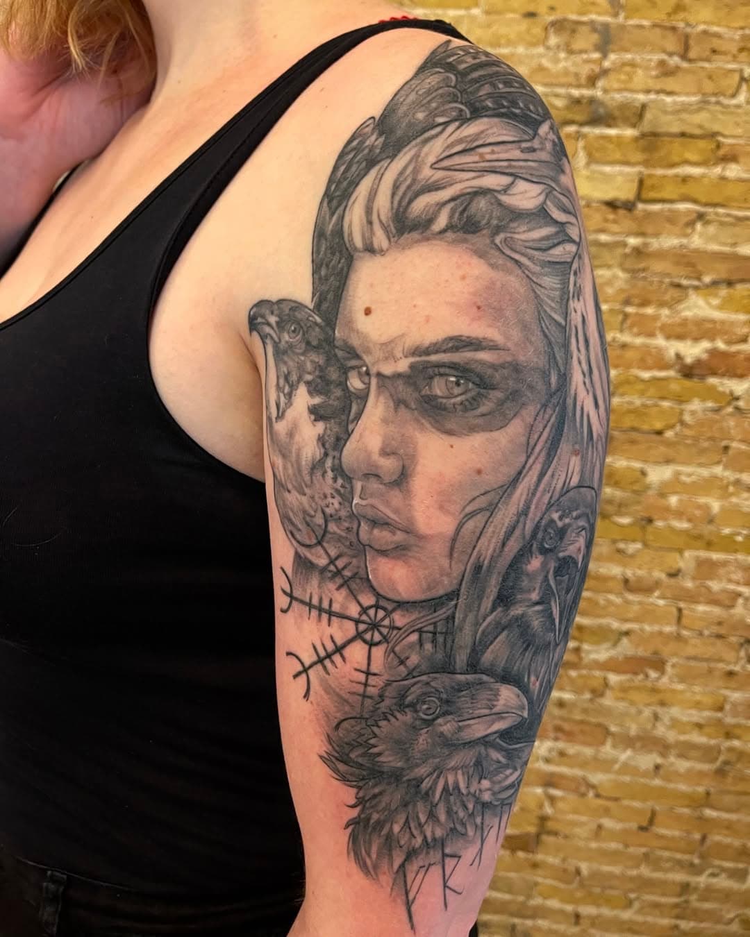 Thanks Freya! 🐦‍⬛ 
.
.
.
#tattooblitzz #blitzz #tattooblitzzgroningen #tattoogroningen #tattoo #tattoospiration #dutchtattoo #groningentattoo #tattooink #tattooofinstagram #tattooartist #tattooart #nordictattoo #herontattoo #raven #raventattoo #falcon #freya #falcontattoo