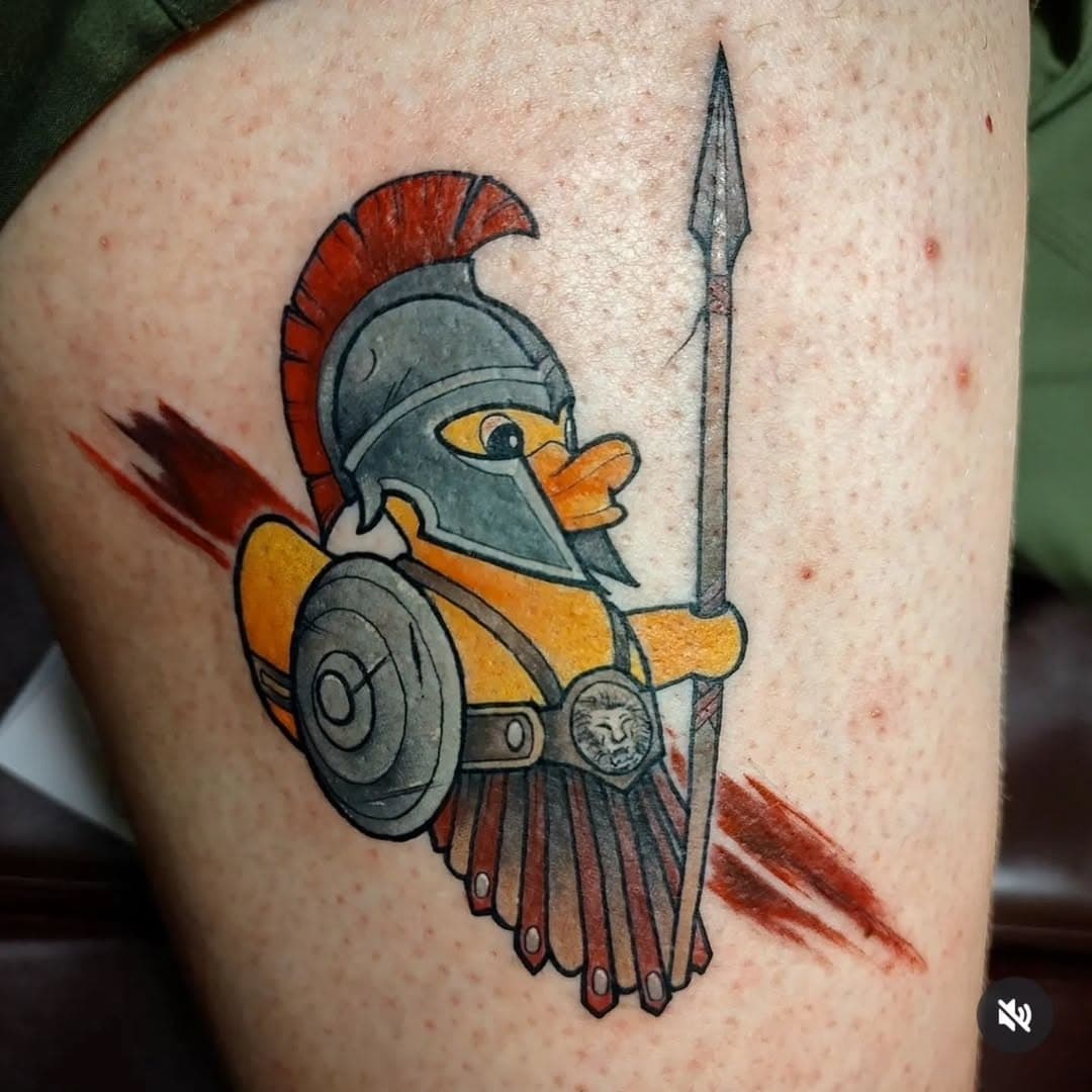 Posted @withregram • @thubbink Rubber ducks for Troy and Fred. These were so much fun to do. 😂
#tattoo #funnytattoo #funtattoo #rubberduck #spartan #viking #bestfriendtattoos