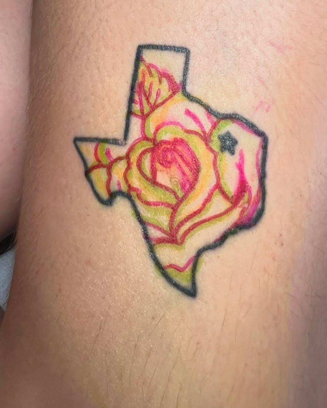 Drawn on rose @legendtattootx 
Hit me up or swing by the shop 
If you would like to get Tattooed 
Thank you 
📱 817-655-0959