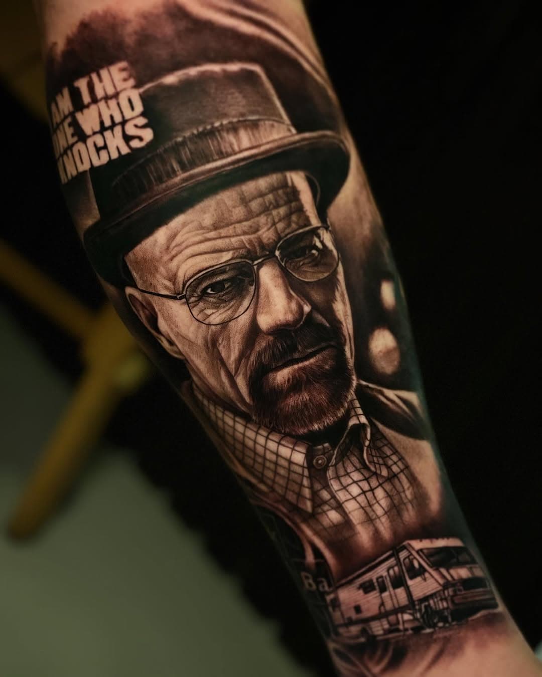 🧪👨‍🔬Trabalho inspirado na Série Breaking Bad e no personagem Walter white.

Obrigado mais uma vez pela confiança meu amigo Lázaro.🙏

#breakingbad #walterwhite #seriesnetflix #netflix #tattoobreakingbad #tattoowalterwhite #tattoos #tattooart #tattoobrasil #inkedup #recreiodosbandeirantes #recreionosso #barradatijuca #errejota #worldfamosink #boanoitee