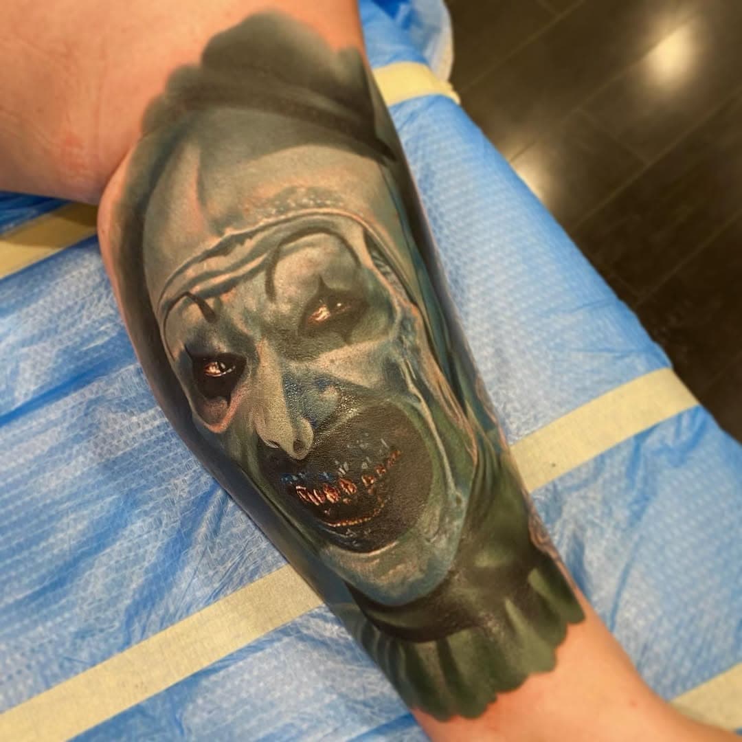 #arttheclown from #terrifier. Thank you @sar_uhh I hope all is well. 

NOW BOOKING 

203-813-3338
Boroughsixgallery@gmail.com
@borough6gallery

#tattoo #tattoos #tattooartist #inked #colortattoo #colorrealism #realismtattoo