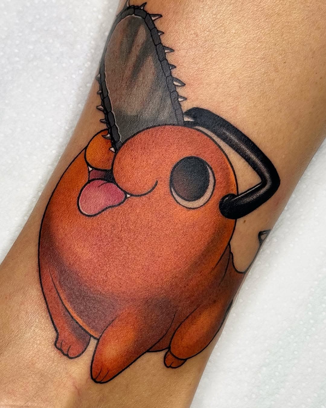 • Pochita • 

Done @latararatattoo with @pepax.official 

💌 adrianarmonfort@gmail.com 💌

#tattoo #family #colortattoo #spaintattoo #spanishtattoo #colortattoo #spanishtattooartist #anime #pochita #newtattoo #tattoosnob #neotraditional #tattooistartmag #inkedup #tattoooftheday #tattooistartmag