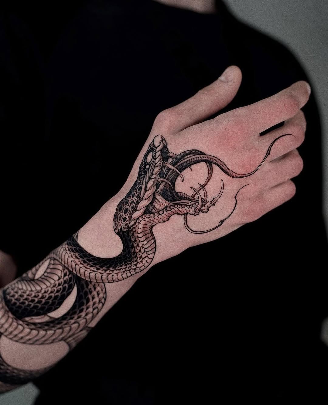 Blackwork Snake Arm Tattoo 

SkinArt by @frame.seoul 

Follow @Equilattera for a daily contemporary tattoo inspiration 

E Q U I L Δ T T E R A

#Equilattera

——————————————————

#️⃣ #tattoo #tattoos #tatuaje #tatuajes #finelinetattoo #finelinetattoos #miamitattooartist #tattooideasforgirls #miamitattoos #miamitattoo #tattoodesigns #tattoomiami #charlottetattooartist #charlottetattoos #tattooinspiration #tatuajesdelicados #tattooideas #miamitattooparlor #tattooartists #miamitattooshop #tattoostyle #armtattoos #charlottetattooers #armtattoo #blackwork #tattoosnake #snaketattoos #snaketattoo